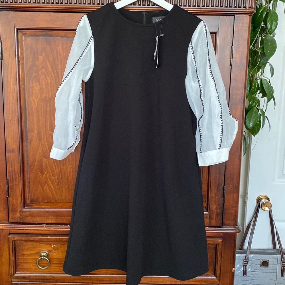 Gracia NWT beautiful A line midi length dress organza balloon sleeve embroidery
